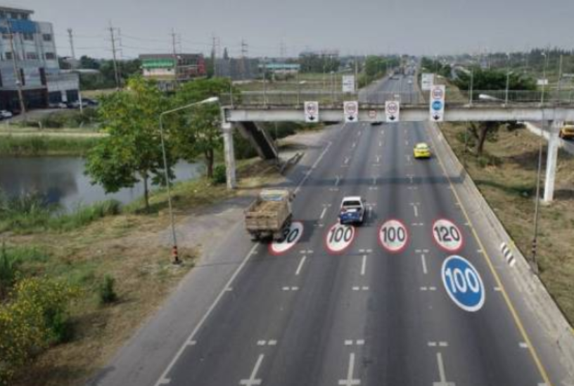 De snelheidslimiet op vier snelwegen in Thailand naar 120 kilometer per uur verhoogd
