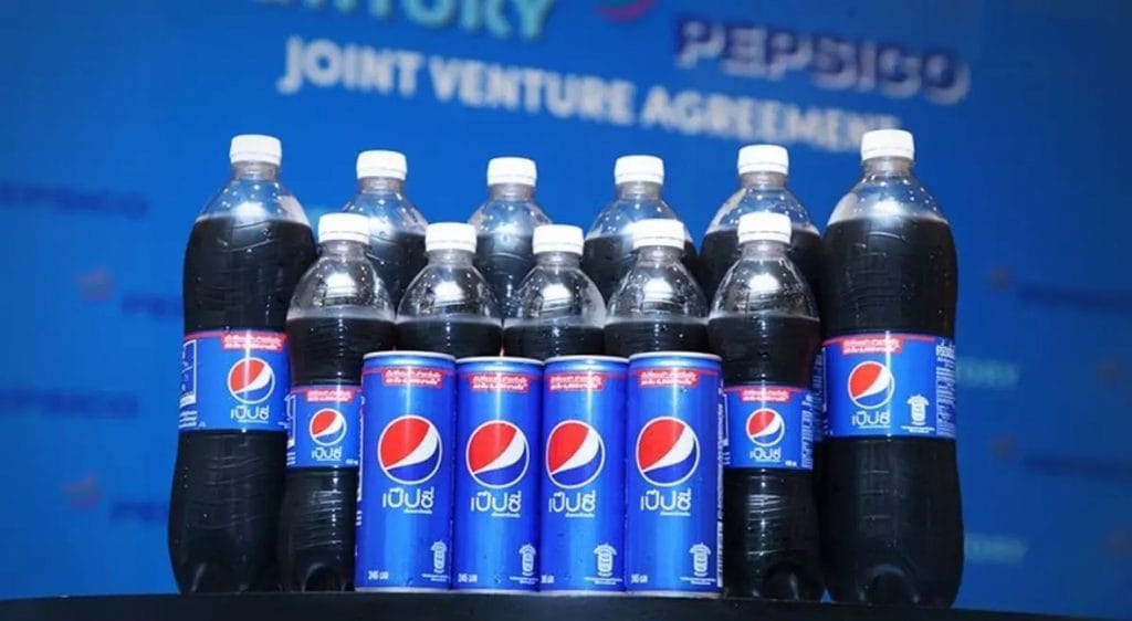 Regering van Thailand haalt bruisend uit, in de crisis in de kosten van levensonderhoud, Pepsi cola mag niet duurder worden