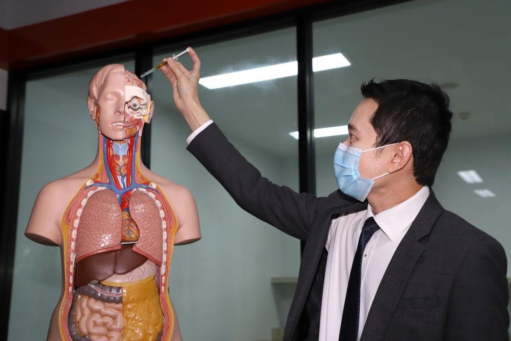 Universiteiten in Bangkok ontwikkelen een nieuwe gel tegen kanker