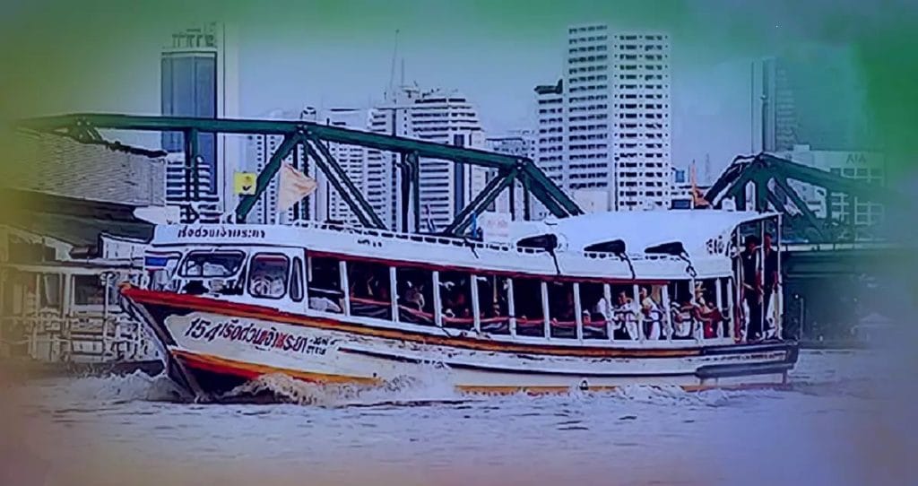 Chao Phraya Express Boat in Bangkok begint vanaf dinsdag weer te varen,nu scholen weer open gaan