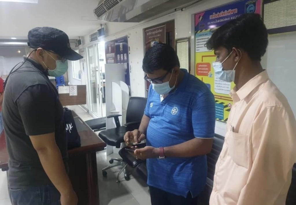 Indiase man beweert dat een kathoey hem van zijn gouden ketting twv 45,000 baht op Walking Street beroofde, dit zou het vijfde incident op rij in Pattaya zijn!