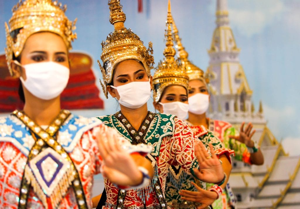 Volgende week vrijdag even na 14:00 uur, wordt door het CCSA van Thailand bekend gemaakt of het mondkapje wordt afgeschaft of….niet!