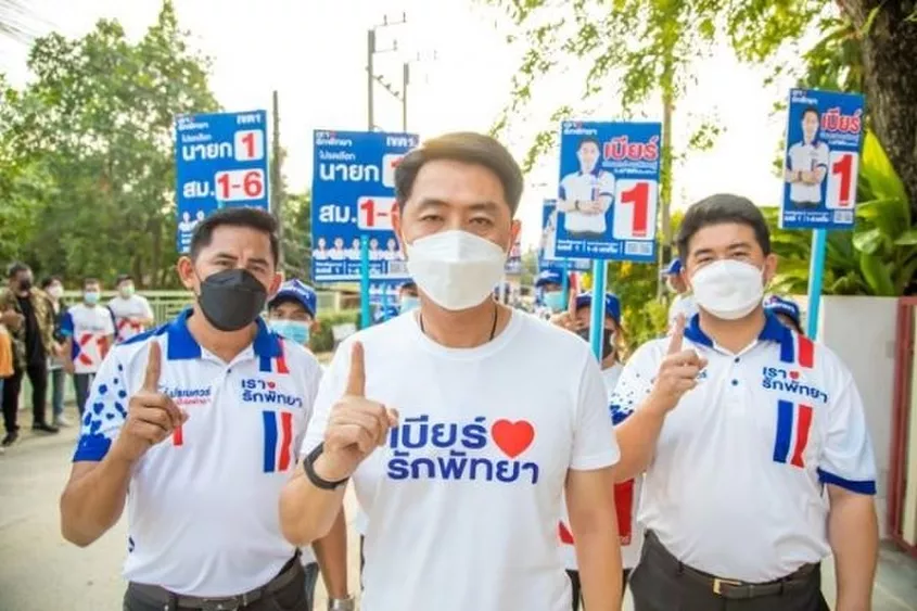 De kandidaat van “we love Pattaya” partij wint het burgemeestersverkiezing van deze kustplaats