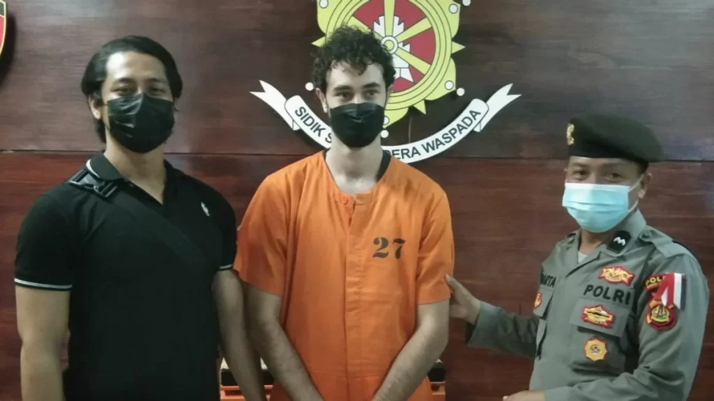 Braziliaanse student gearresteerd op Bali voor het smokkelen van cannabis uit Thailand