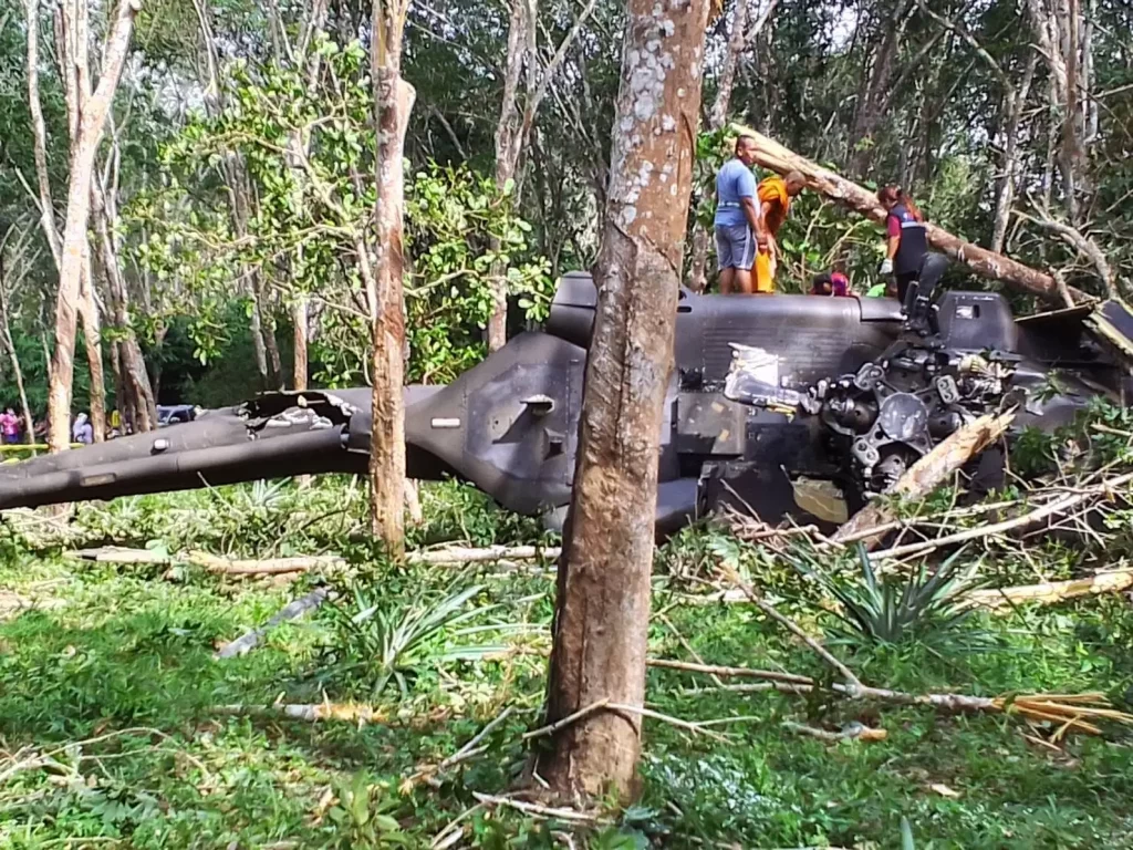 Commandant van het 4e leger en 6 anderen raakte gewond bij helikoptercrash in Zuid-Thailand 