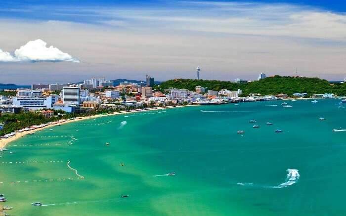 Het Thaise ministerie van Financiën liet weten dat de grondprijzen in Pattaya sterk stijgende zijn, Beach Road-gebieden worden peperduur