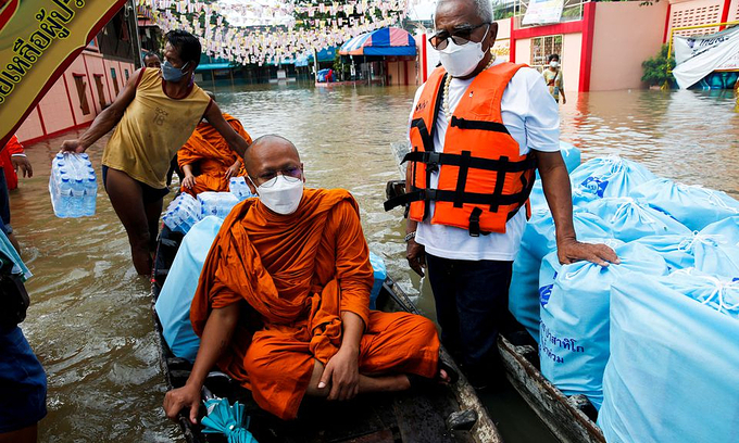 Premier Prayuth beveelt dringende hulp aan slachtoffers van overstromingen in 11 noordelijke en noordoostelijke provincies in Thailand