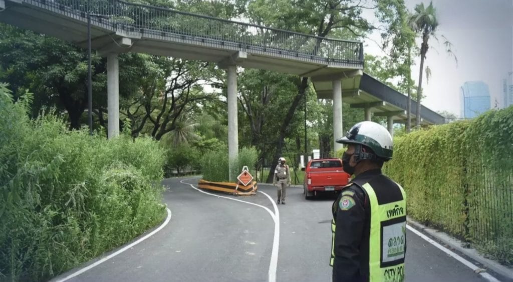 De sluipweg vanaf de Phithak Road naar het Benjakitti Park-Duang in Bangkok gaat volgende week open