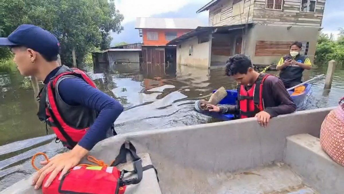 In Noordoost-Thailand zijn 1000 mensen geëvacueerd na een plotselinge overstroming