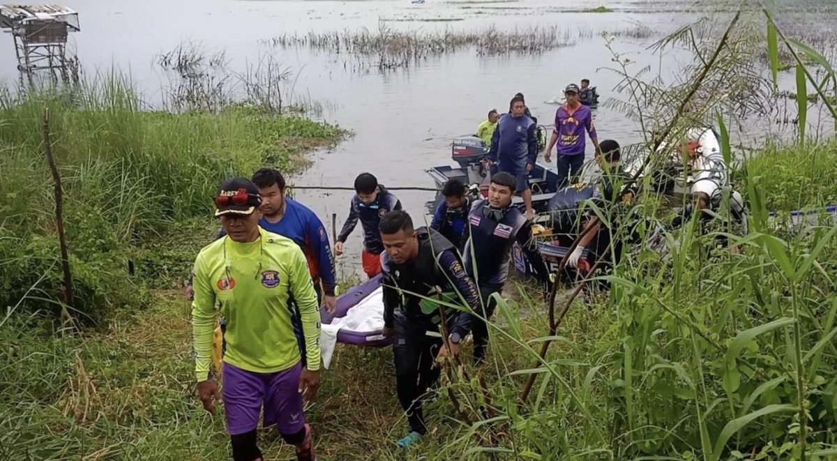 Boot op het Mapprachan-reservoir in Pattaya omgeslagen waarbij een Thaise visser kwam te verdrinken