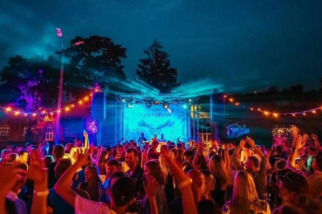 Apérotime op parking Casa geannuleerd door weersverwachtingen maar de Thaise Feesten gaan door!