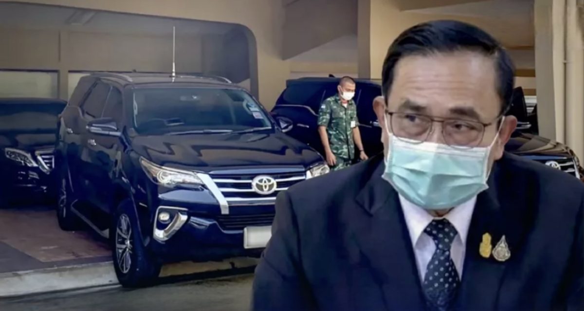De geschorste Premier van Thailand, Prayut Chan-O-Cha geeft de premier-auto en volgauto’s terug aan het gouvernement
