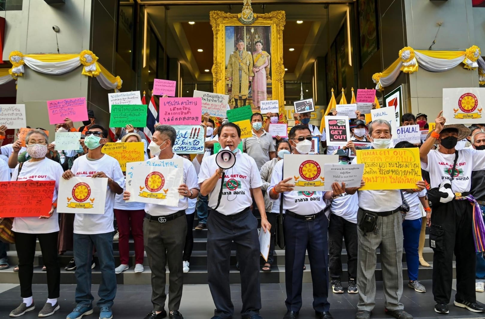 Thaise boeddhisten vragen de directie van de 7-Eleven-winkels om een apart schap met alleen halal-etiketten te creëren