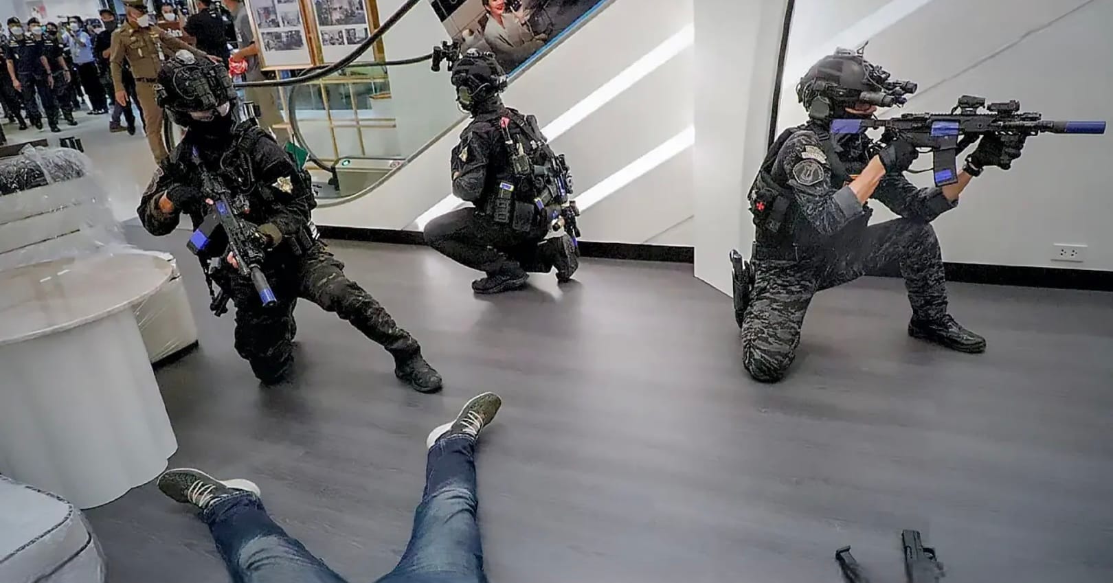 Thaise veiligheidstroepen bereiden zich voor op noodsituaties voorafgaand aan de Apec-top