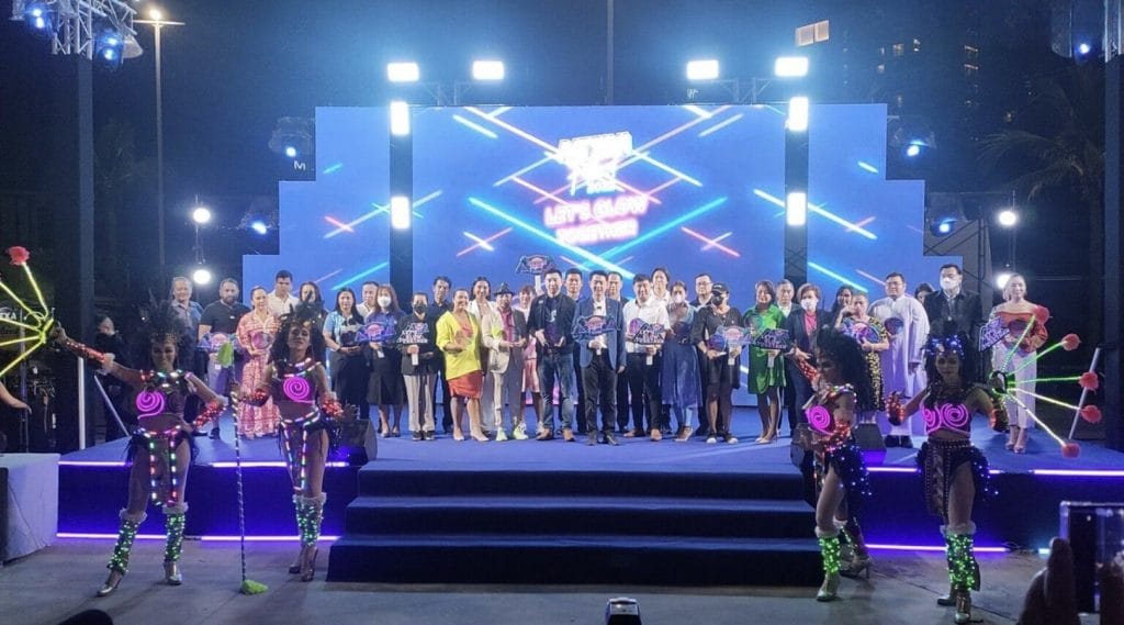 Burgemeester van Pattaya hield een persconferentie om aanstaande Pattaya Festival aan te kondigen