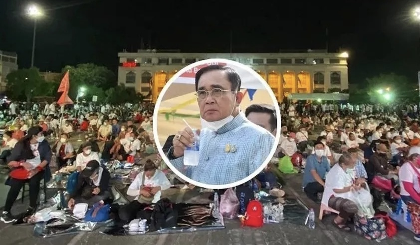 Thaise Minister waarschuwt activisten om komende vrijdag wanneer het oordeel over geschorste premier Prayut Chan-o-cha, niets te ondernemen