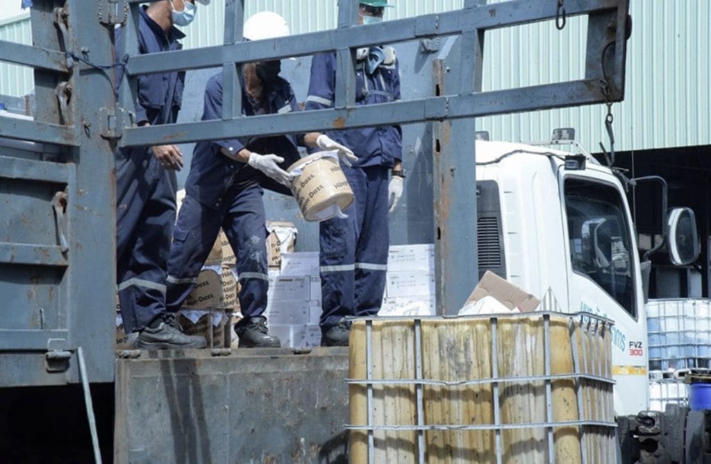 Grote partij Haagen Dazs ijs ter waarde van 12 miljoen Baht in Samut Prakan vernietigd