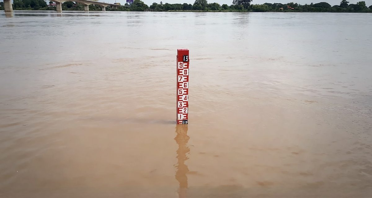 Hoog alarm nu de waterstanden in de 24 grote dammen van Thailand de grens overschrijden