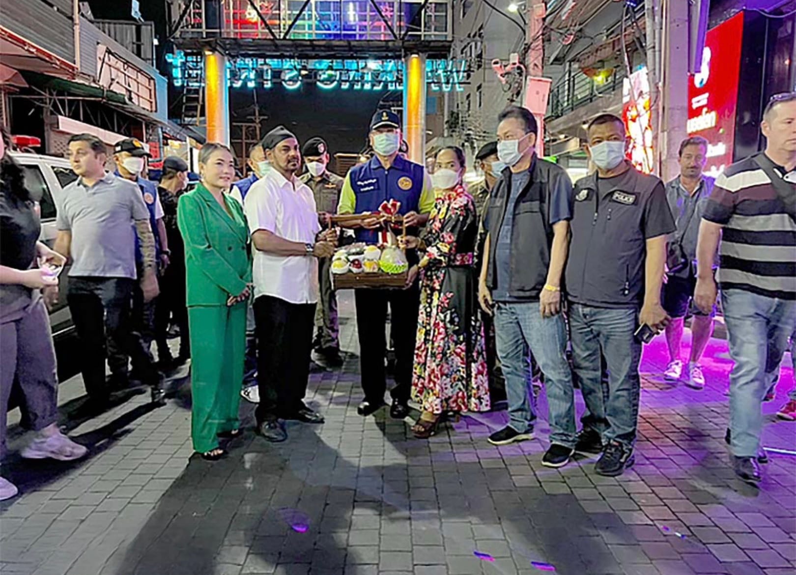 Alle uitgaansgelegenheden in de Walking Street in Pattaya geïnspecteerd op veiligheid en nooduitgangen