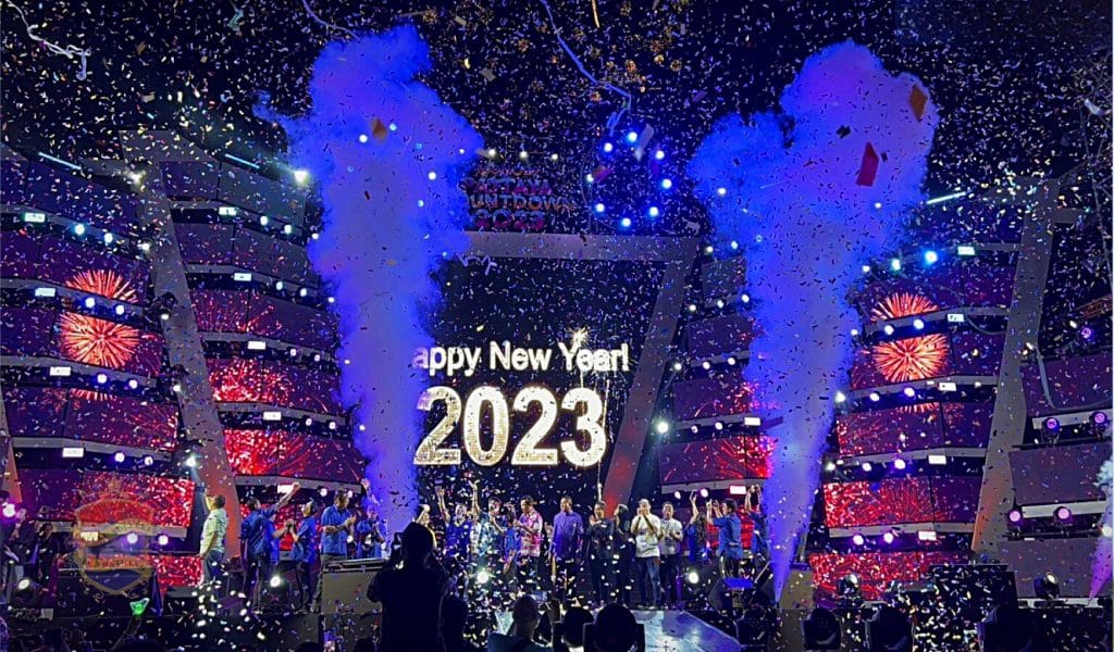 Het countdown 2023 van Pattaya eindigt succesvol met groot vuurwerk