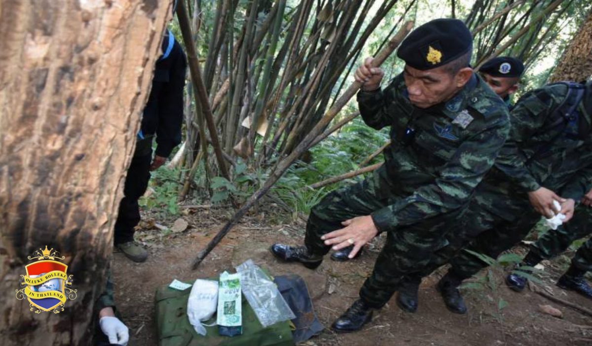 Rangers schoten deze morgen in Noord-Thailand 6 buitenlandse drugssmokkelaars naar het hiernamaals