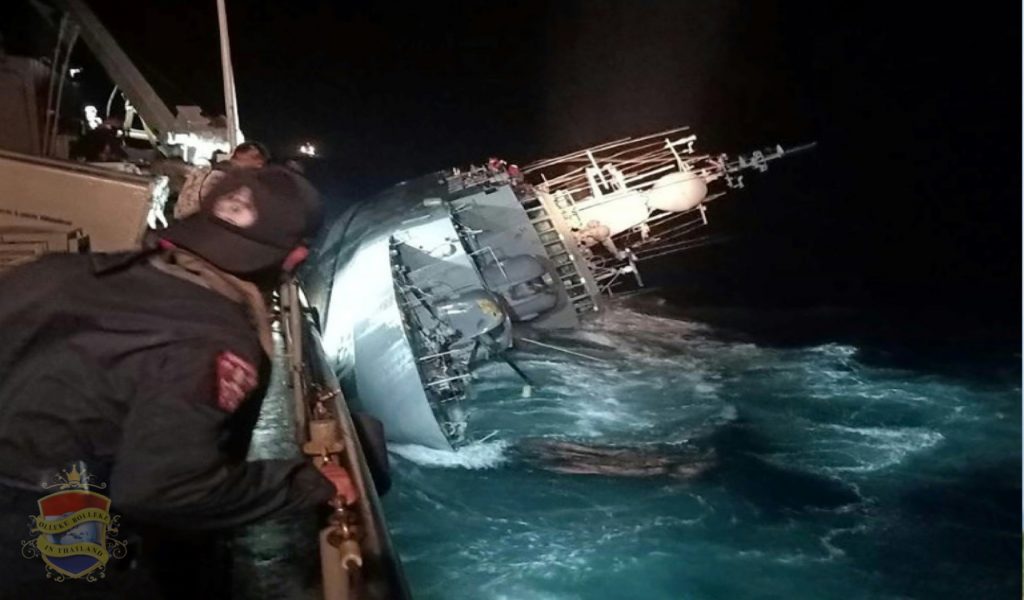 De hoofdwerktuigkundige was niet aan boord toen het marineschip Sukhothai naar de kelder ging