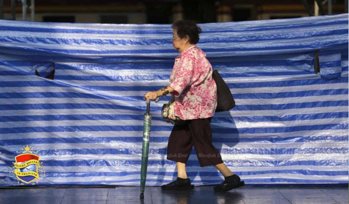 Kabinet van Thailand opgeroepen om het pensioen van ouderen te verhogen