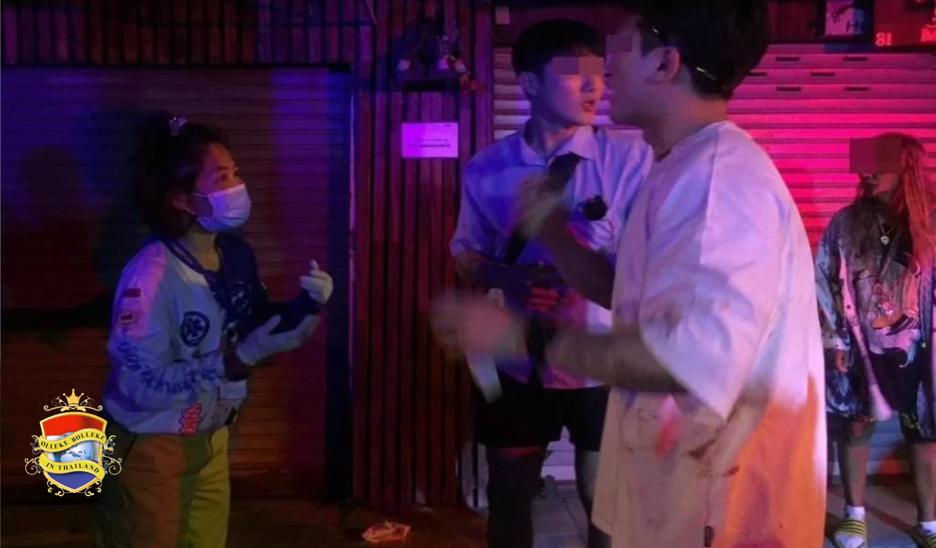 Chinese toeristen vallen elkaar in Noord-Thailand aan en veroorzaken een verkeersopstopping in Chiang Mai