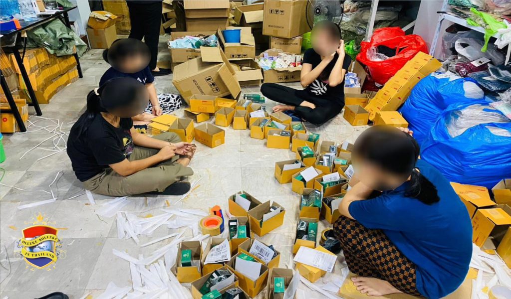 Thaise politie neemt voor 14 miljoen baht aan valse tandpasta in beslag, één Chinese verdachte gearresteerd