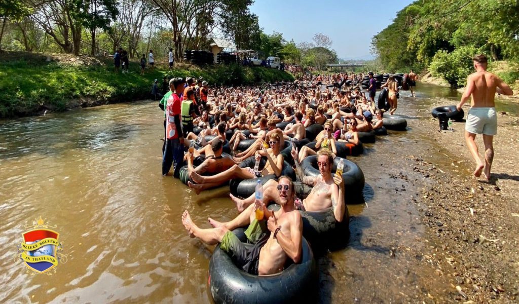 🎥 UPDATE | De toeristische autoriteit van Thailand legt een Tubing-verbod over de rivier de Pai wegens alcoholmisbruik op!