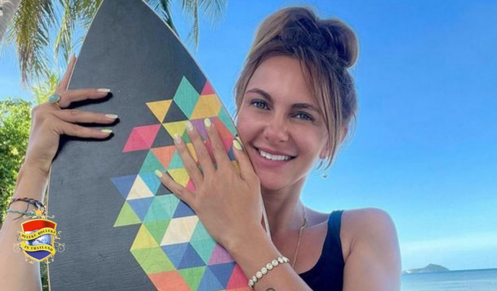 Russin krijgt kolder in de kop en bijt bij een Engelse toerist in Zuid-Thailand de vinger eraf