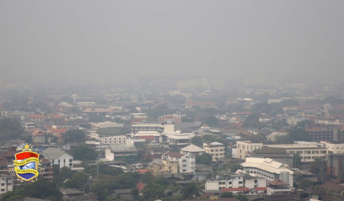 De door akkerverbrandingen veroorzaakte luchtvervuiling in Noord-Thailand schrikt de toeristen niet af