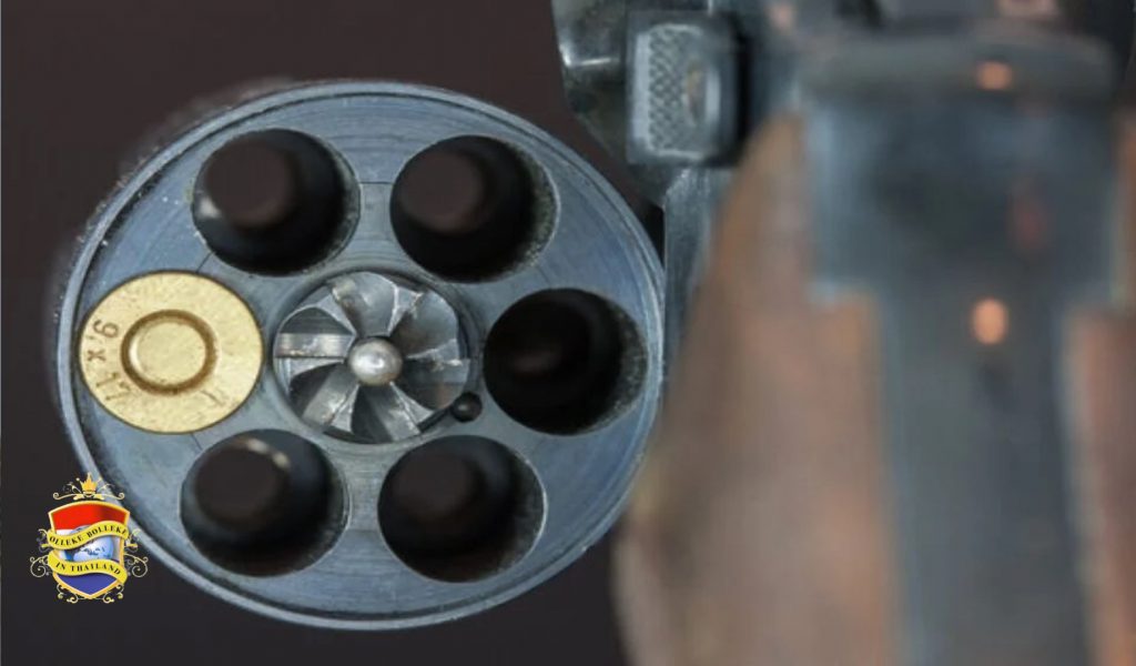 Één enkele  Russische roulettekogel doodt twee mannen in Centraal-Thailand 