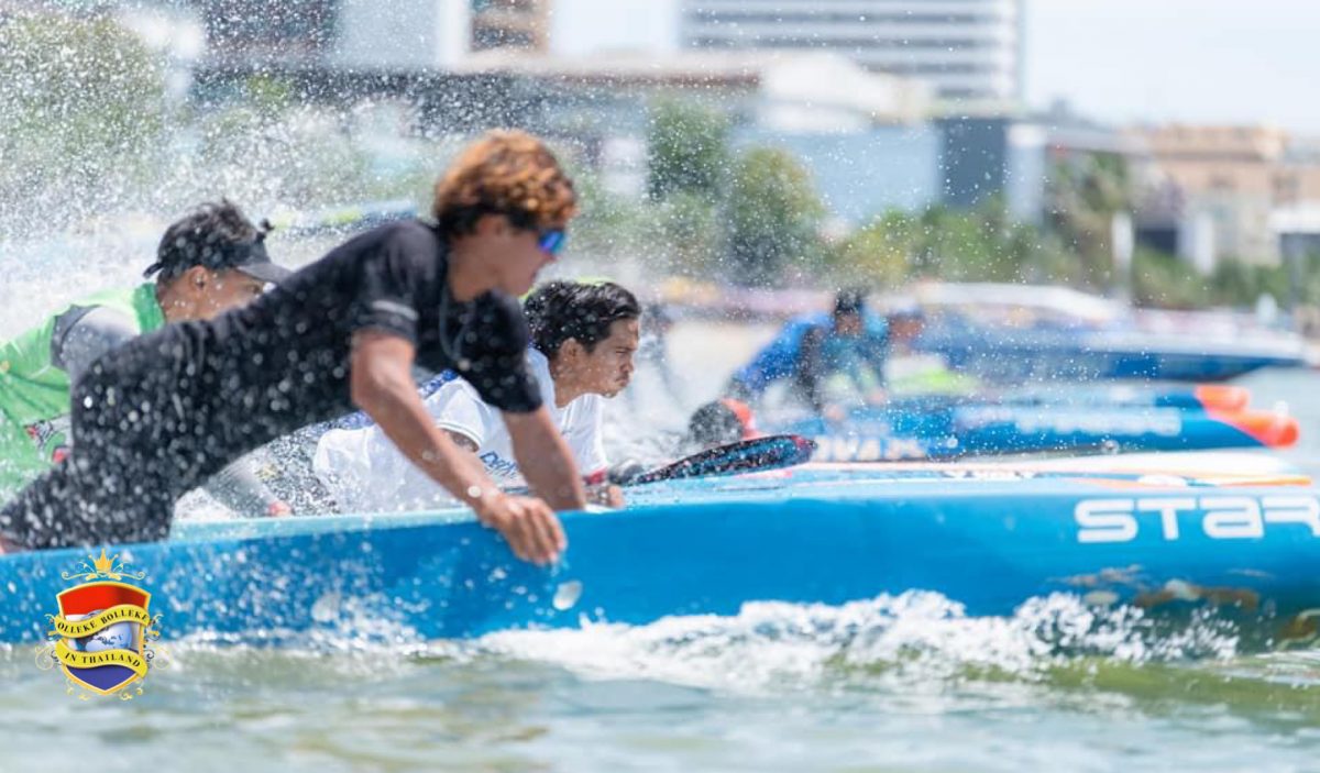 De kustplaats Pattaya organiseert vanaf vandaag windsurf- en paddleboard wedstrijden