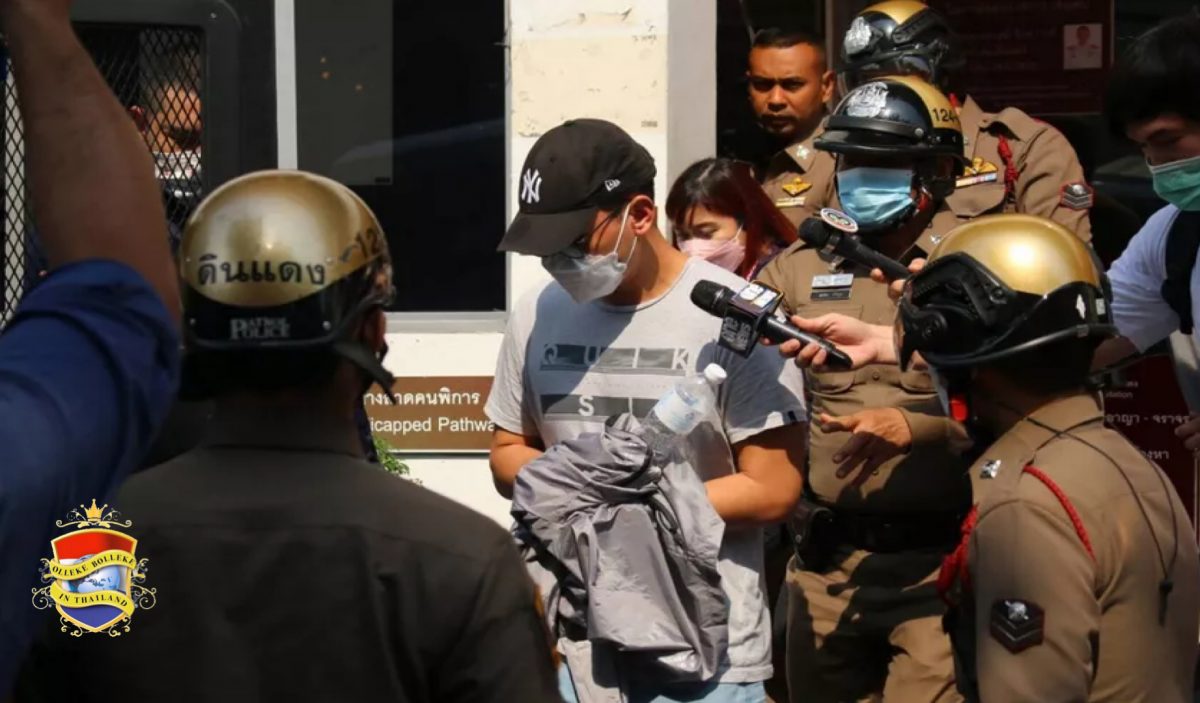 De voor ontvoering en afpersing gezochte immigratiebeambte geeft zichzelf aan bij de politie van Pattaya