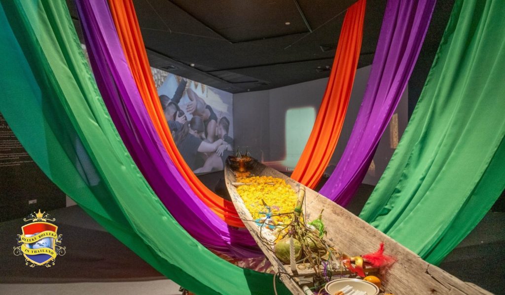 De 190 jaar oude vriendschap tussen Amerika en Thailand wordt met een indrukwekkende kunststelling in de spotlight gezet