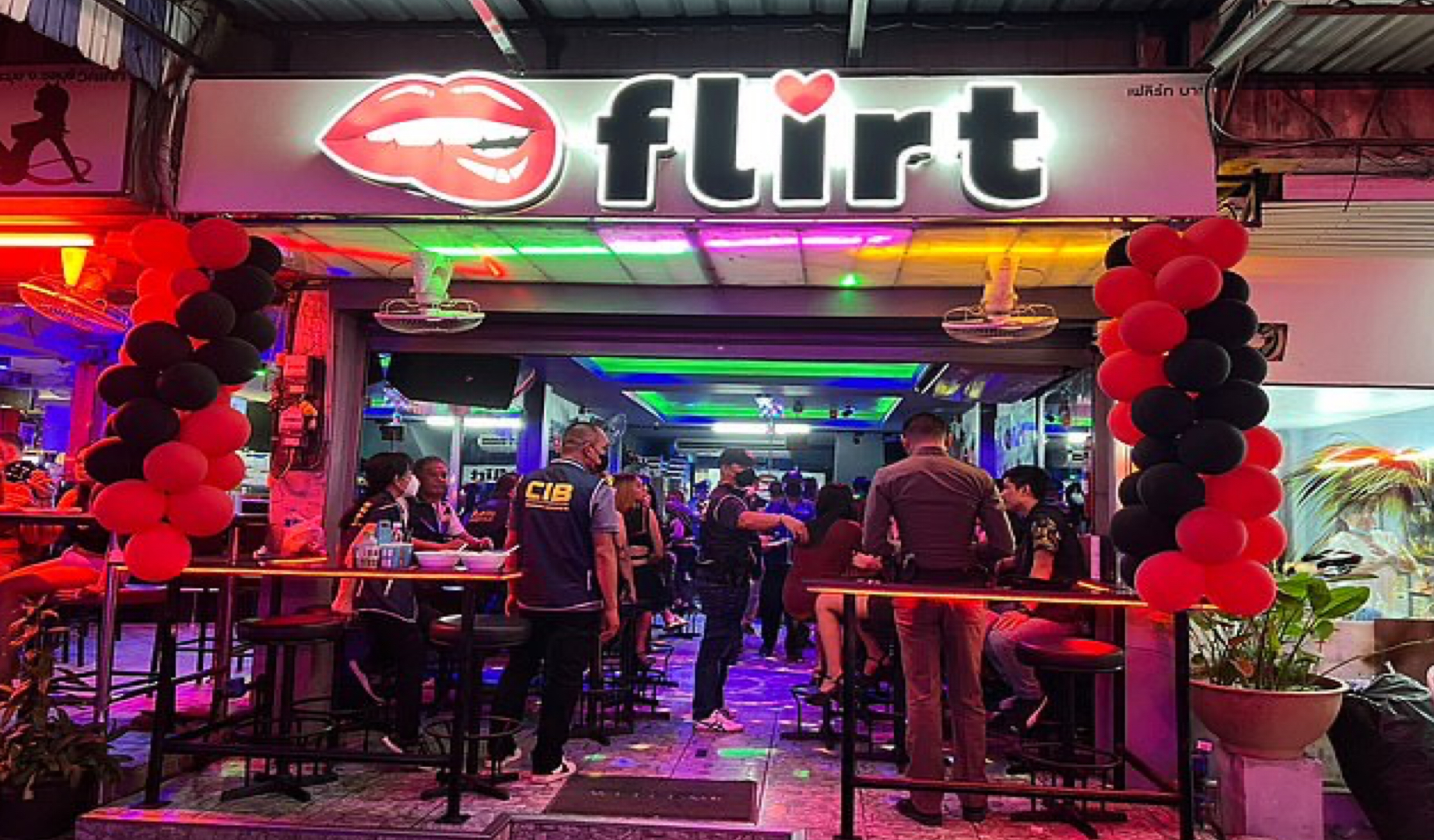 Britse bareigenaar van een bar in pattaya in de beruchte Soi 6 gearresteerd voor mensenhandel