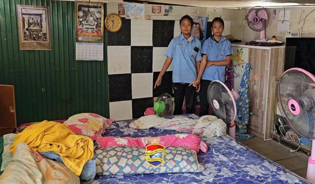 Dakloze familie die al 10 jaar onder een brug in Centraal-Thailand bivakkeert, krijgt een helpende hand toegestoken door donaties van in totaal 800.000 baht