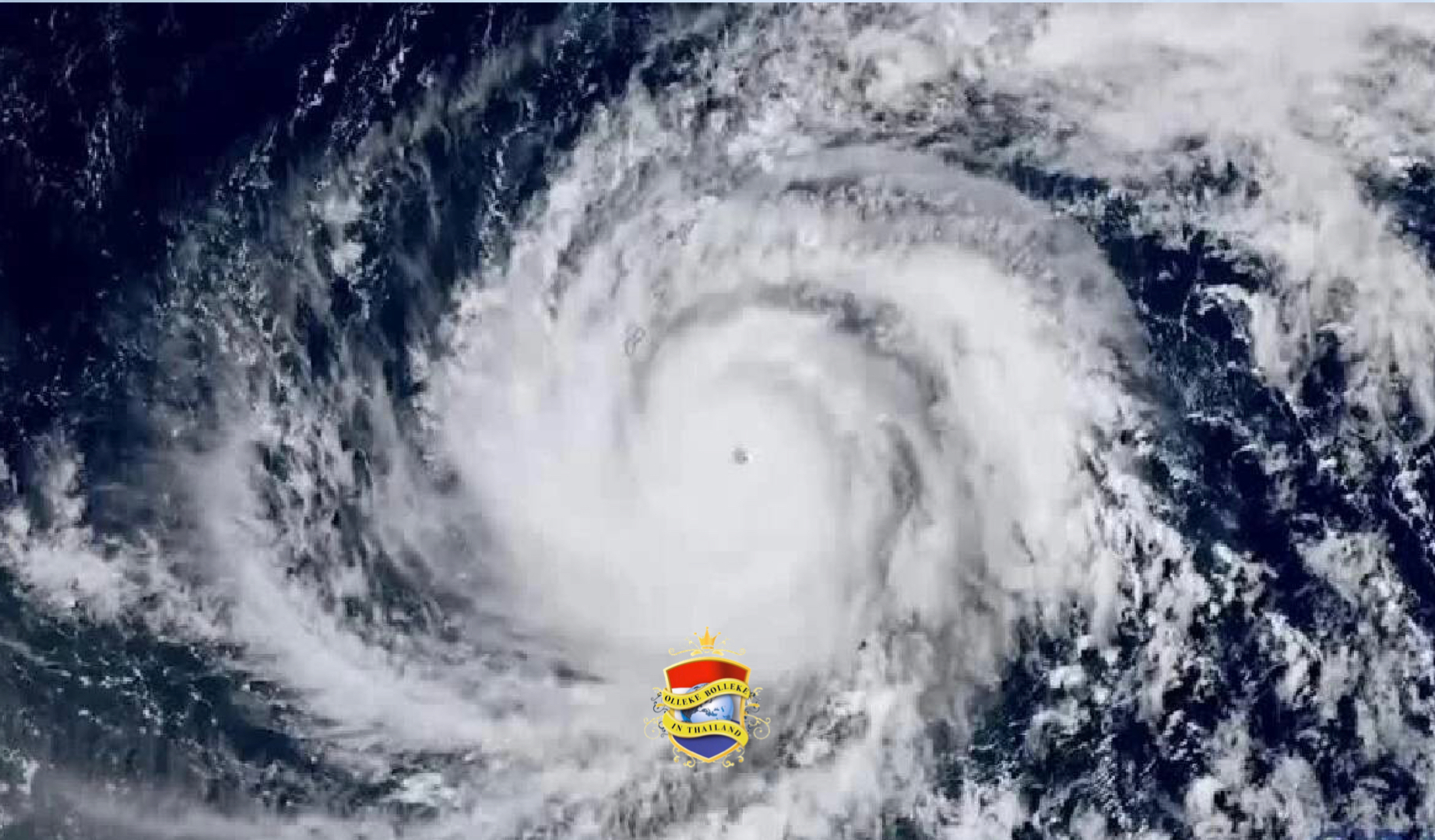 Inwoners moeten zich schrap zetten voor zwaardere regen nu de tyfoon “Mawar” zich in de richting van Thailand beweegt.