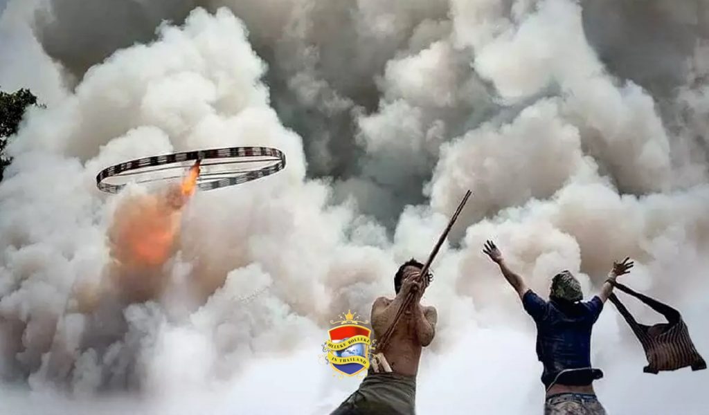 Het lontje voor het jaarlijkse Rocket Festival in Noordoost-Thailand sist het toerisme toe om te komen