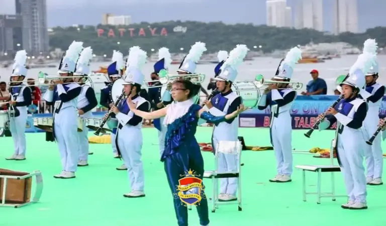 De kustplaats Pattaya in Oost-Thailand organiseert in augustus het Beach Talent Showband 2023 concours 