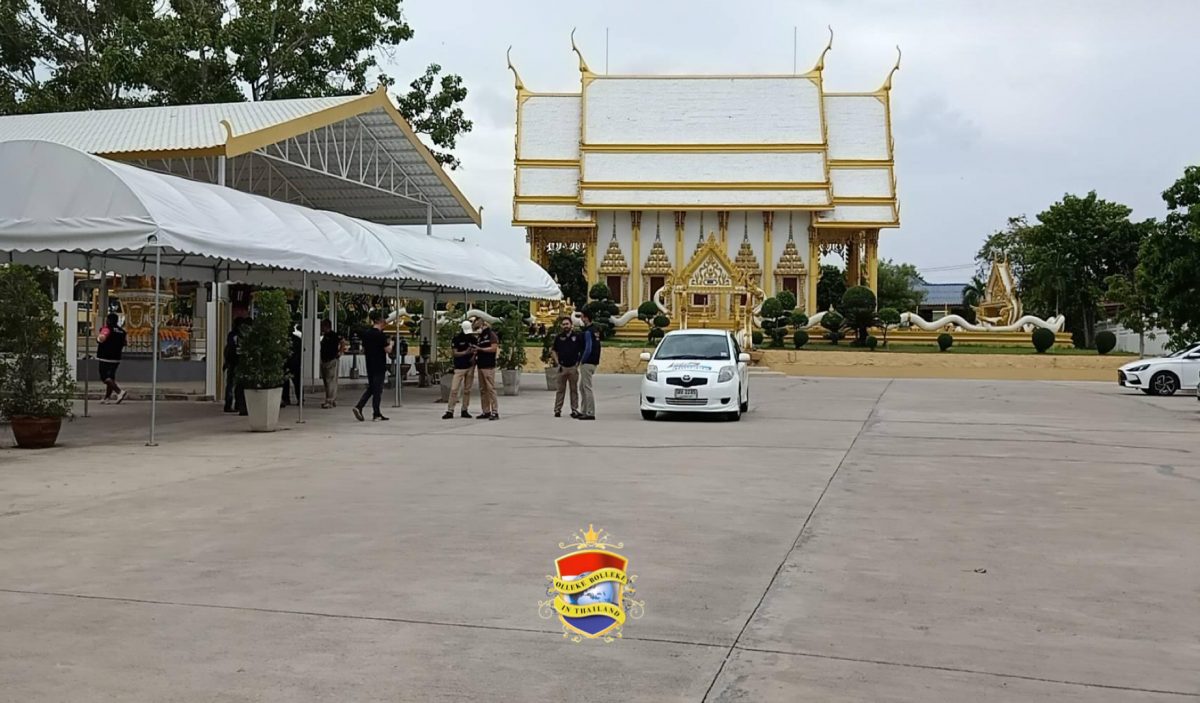 Toeristenpolitie van Pattaya inspecteert tempeltours welke  gericht zijn op Chinese toeristen