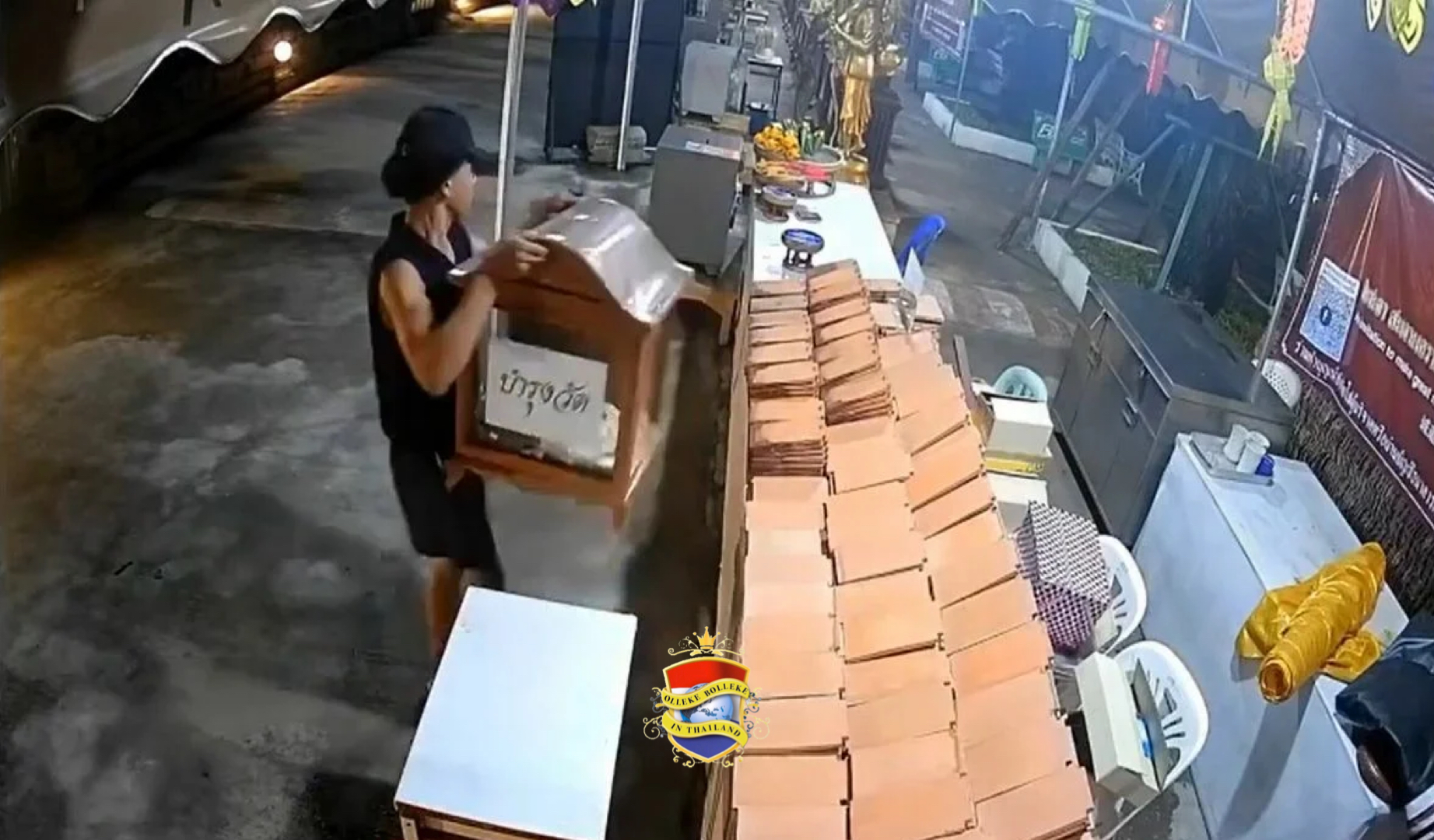 Buitenlandse dief gaat er met het offerblok van een tempel in Chiang Mai vandoor en bekent aa passant meerdere diefstallen 