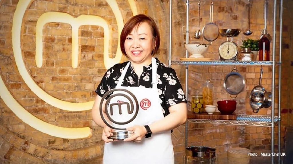 Thaise chef-kok komt als beste “ uit de pan” tijdens Engelse kookshow