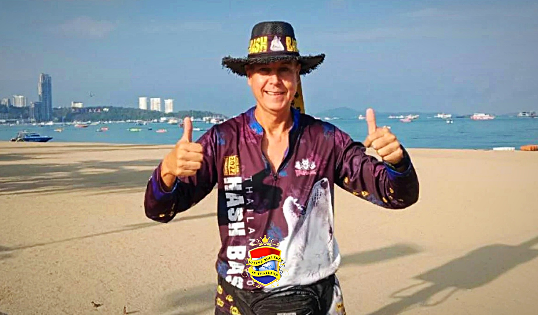 Brit expat’s loopt ondanks zijn ischias 1.050 kilometer van Oost-Thailand naar Zuid-Thailand om geld op te halen voor misbruikte kinderen