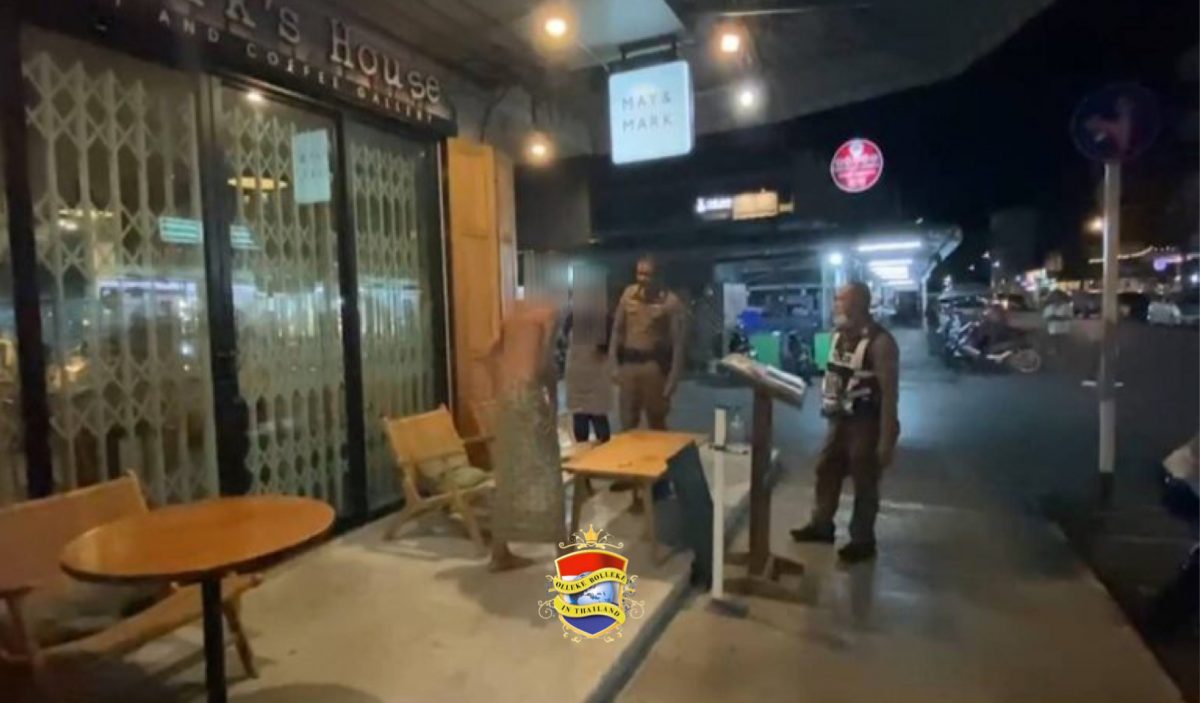 Politie Krabi helpt een dronken Franse man, die slapend in zijn verjaardagspak op de openbare weg werd aangetroffen
