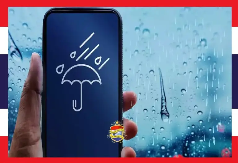 Als gevolg van de aanhoudende moessonluchtstromen moeten de mensen in Thailand rekening houden met zware regenval, overstromingen en aardverschuivingen 