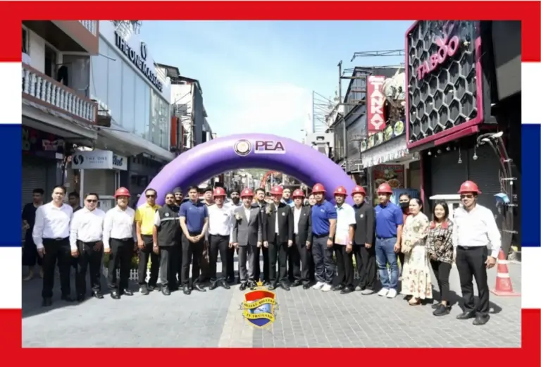 Burgemeester van Pattaya opgetogen nadat de Walking Street ontdaan is van die gruwelijke elektriciteitspalen