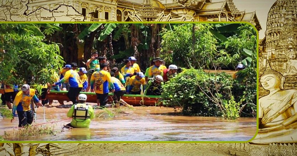 Roeiboot knakt tijdens traditionele wedstrijd in Phetchabun in tweeën,geen gewonden gemeld