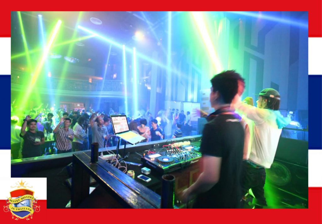 Het Thaise ministerie van Binnenlandse Zaken keurt officieel de sluitingstijd van de bar om 4 uur goed